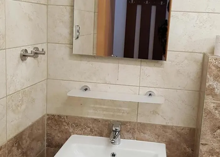 Camelot Ξενοδοχείο 3*